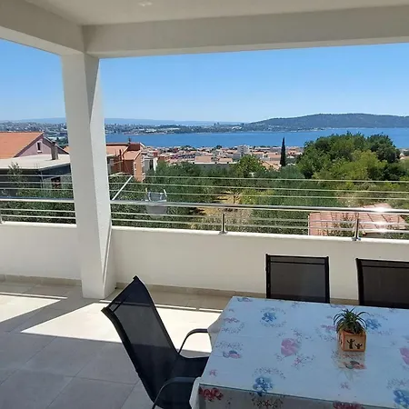 With A Parking Space Kastel Sucurac, - 23495 Apartment