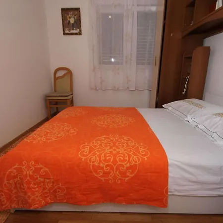 With A Parking Space Kastel Sucurac, - 23495 Apartment
