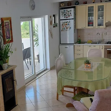 With A Parking Space Kastel Sucurac, - 23495 Appartement Kaštela