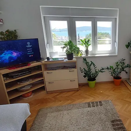 Apartment With A Parking Space Kastel Sucurac, - 23495 *
