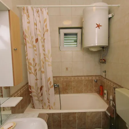 With A Parking Space Kastel Sucurac, - 23495 Apartment *